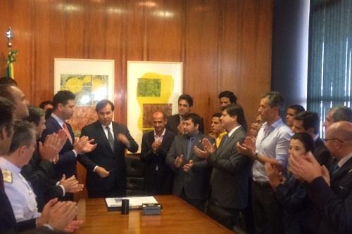 Paranaense se une à atletas, ex-atletas e dirigentes em encontro com o Ministro do Esporte, Leonardo Picciani, e o presidente da Câmara, dep. Rodrigo Maia, em Brasília / Foto: Arquivo pessoal